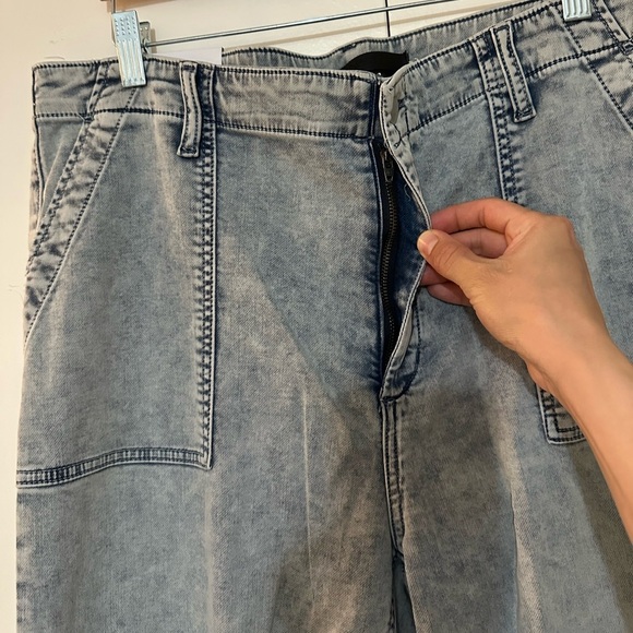 NWT Joe’s Jeans Women 34 French Terry Denim Jogger Light Wash Casual Tapered - Picture 6 of 13